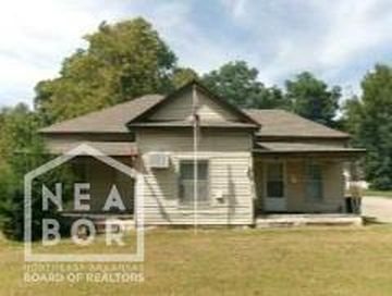 513 S Thornton Ave, Piggott, AR, 72454