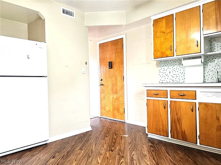 4032 Ridge Rd #6 — Photo 6