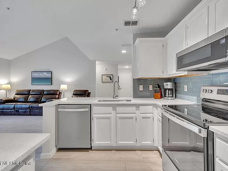 7701 Timberlin Park Blvd #138 — Photo 3