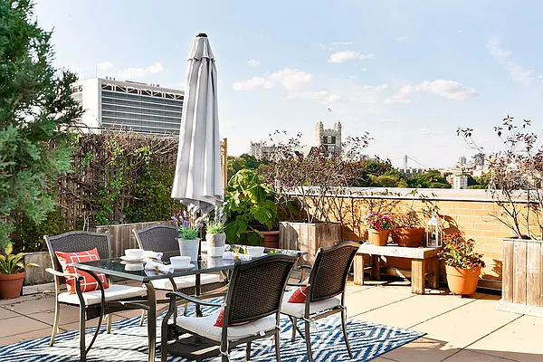 Sold by Compass | media 8