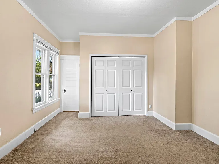 206 W Waverly Pl — Photo 17