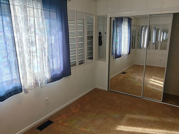 3rd image of 16 Independence Dr