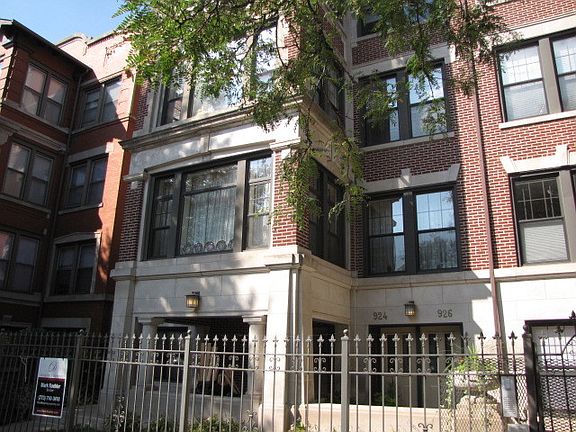 2nd image of 924 E Hyde Park Blvd Unit 1