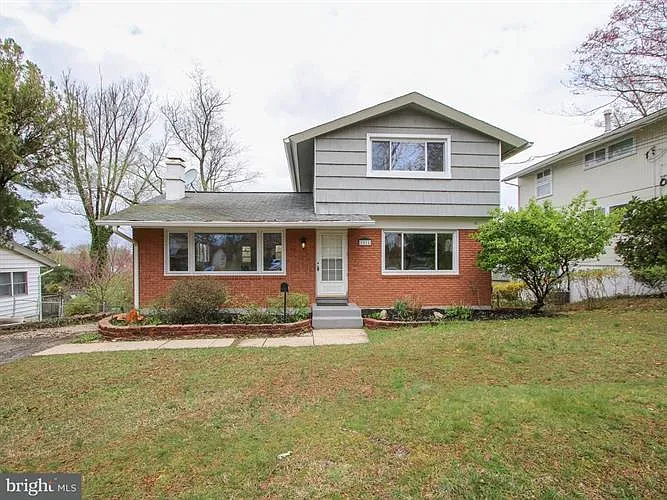 1018 Welsh Dr photo 1