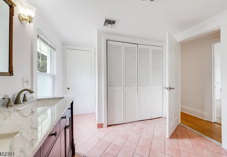 275 E Mount Pleasant Ave — Photo 34