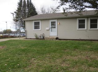 101 Ensenada Dr, Carpentersville, IL 60110