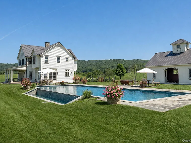 162 Amenia Union Rd — Photo 1