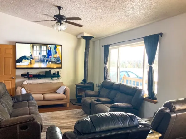 4833 Beaver Loop Rd, Kenai, AK 99611