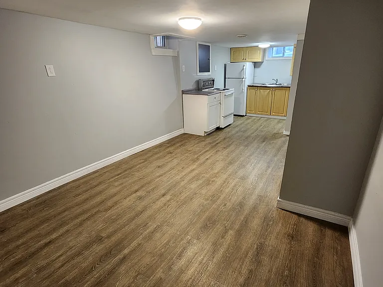 1085 Hickory Rd #2 — Photo 6