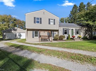 38536 E River Rd, Elyria, OH 44035