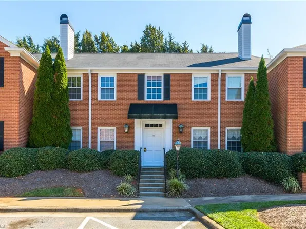 380 C Hanover Arms Ct, Winston Salem, NC 27104