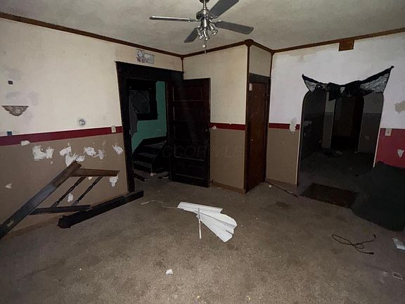 5th image of 839 Bennett St
