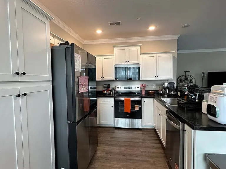 1502 Kathy Ann Way E — Photo 6