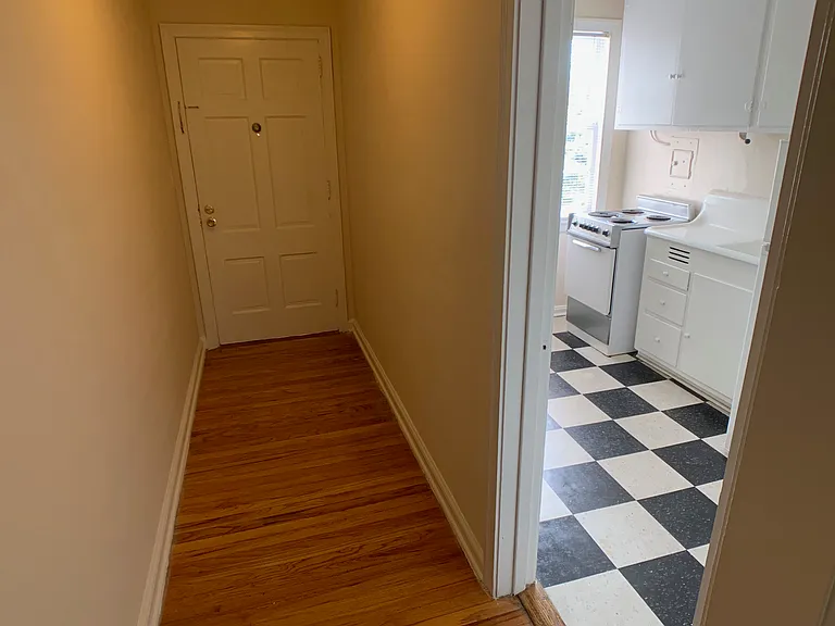 2832 Thornhill Rd #321B — Photo 2