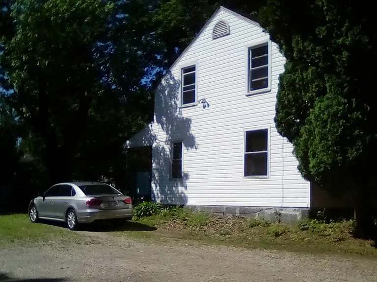 1220 Lake St — Photo 2