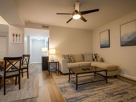 5th image of 5316 Pershing Ave APT 205