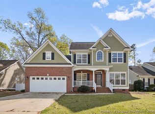 1226 Hunters Trl, Hope Mills, NC 28348