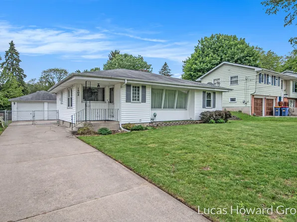 1502 Millbank St SE, Grand Rapids, MI 49508