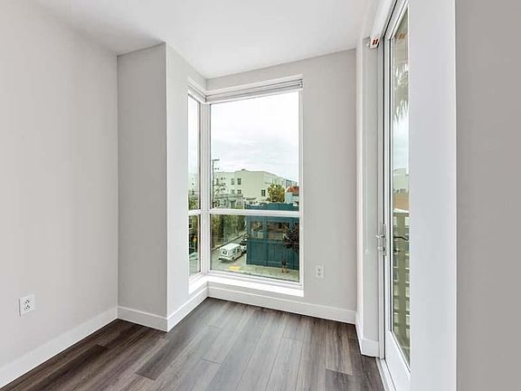 2nd image of 555 4th St Unit 419