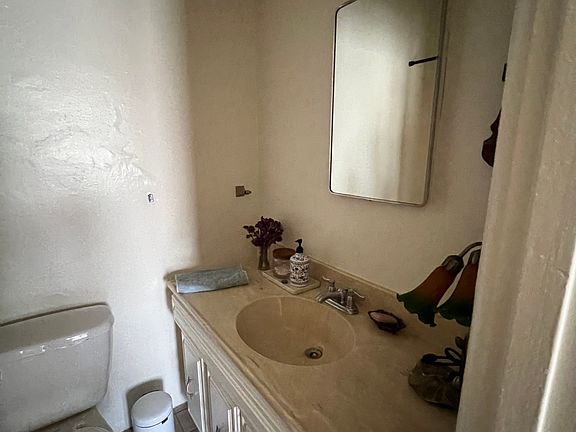 5th image of 8400 Blackburn Ave