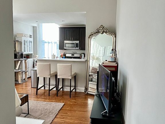 4th image of 6376-80 Germantown Ave #6
