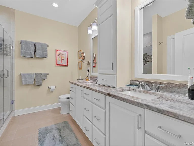 17 Deforest Dr — Photo 31