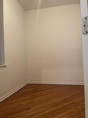 5th image of 9 Stanton St #3AA