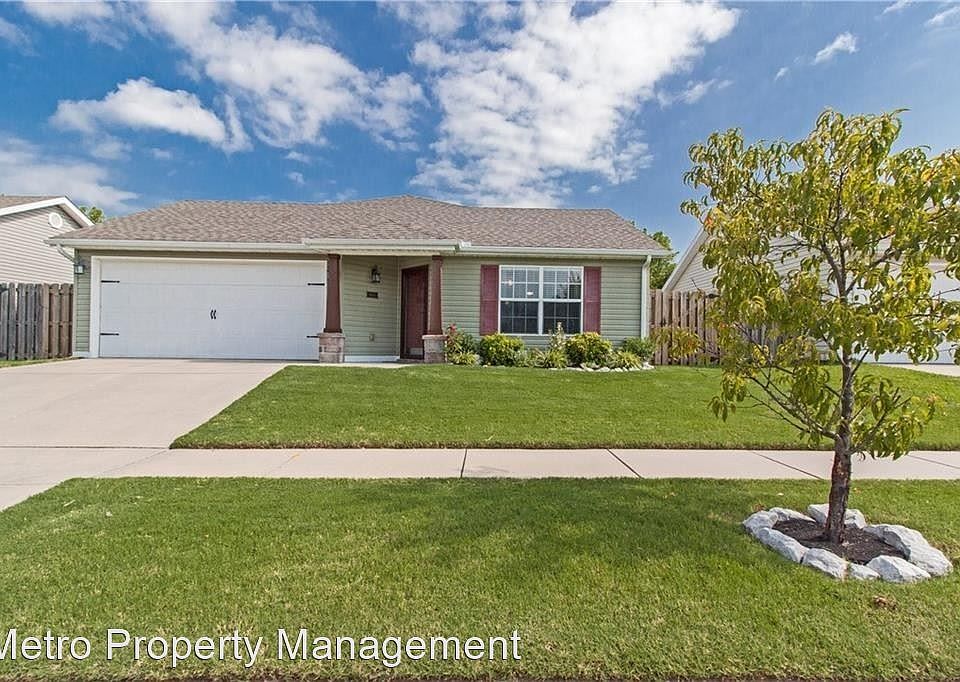 1st image of 4480 W Pecan St