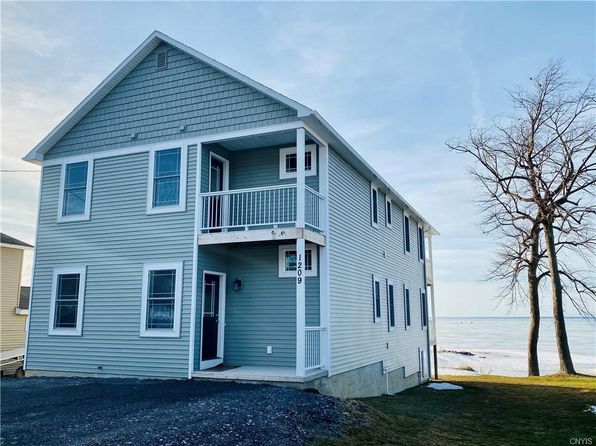 On Oneida Lake Canastota Real Estate 3 Homes For Sale Zillow