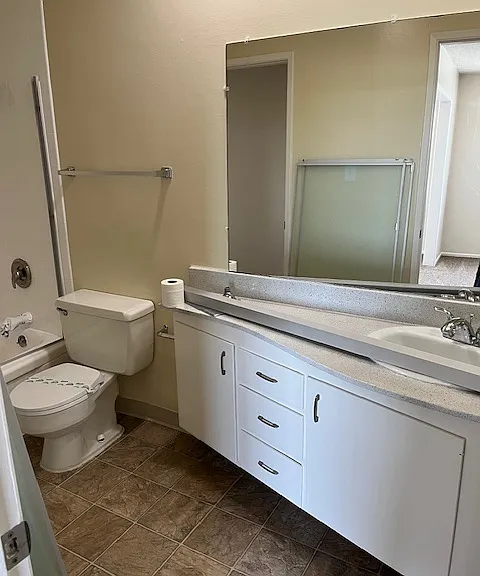 1835 W Malvern Ave — Photo 17