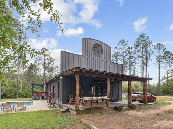 940 Chapel Rd E, Laurel Hill, FL 32567