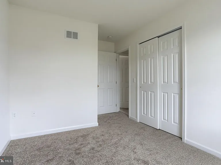2120 Autumn Ct — Photo 25