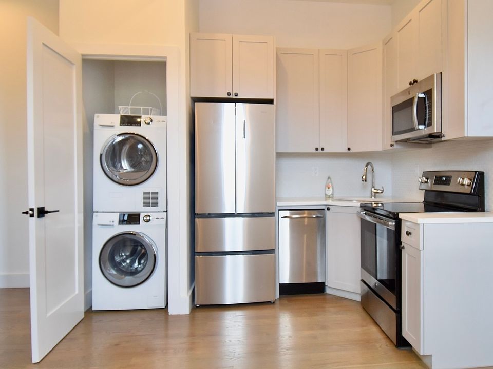 1st image of 1675 Lexington Ave #2