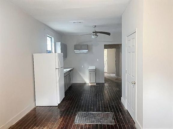 2nd image of 2410 Touro St