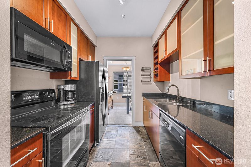 4th image of 255 W Bakerview Road #B203