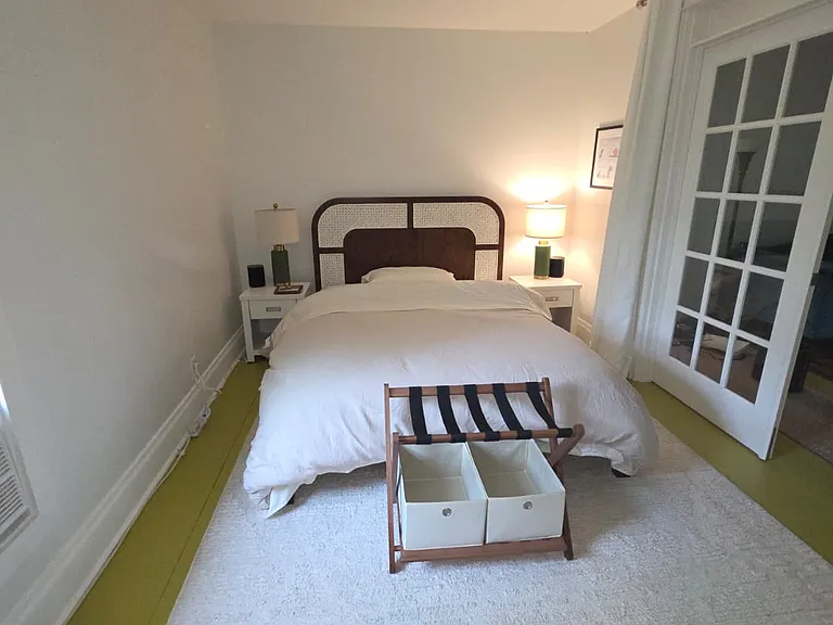 605-2 N 70 E — Photo 16