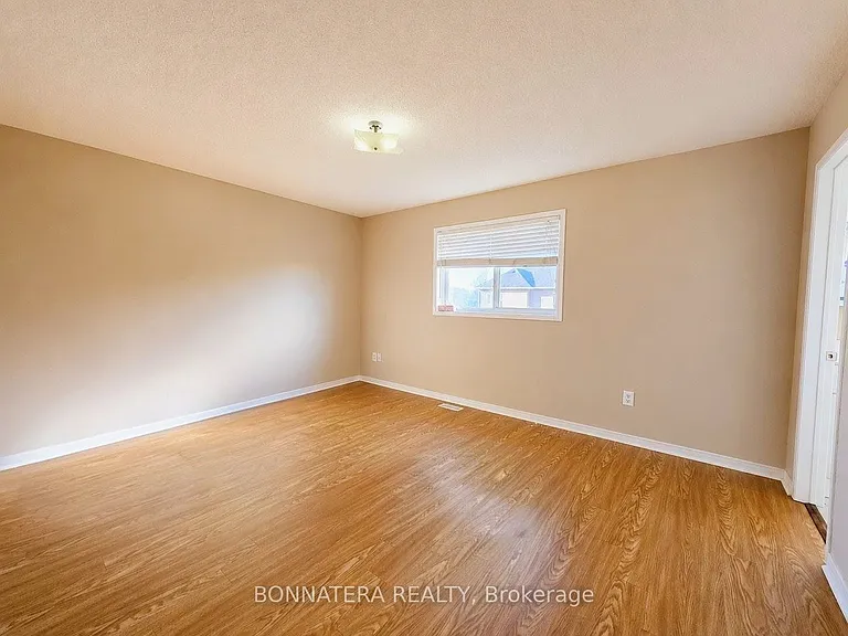5455 Farmcote Dr — Photo 12