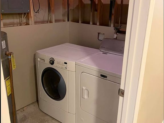 5th image of 337 E Oakwood Dr