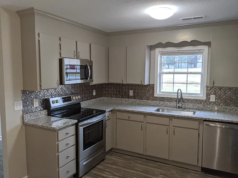 138 John Carl Dr #138 — Photo 2