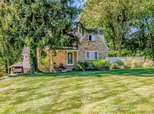 1349 Silver Ln, Coraopolis, PA 15108