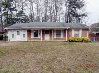 1051 Hollywood Rd, Sanford, NC 27332