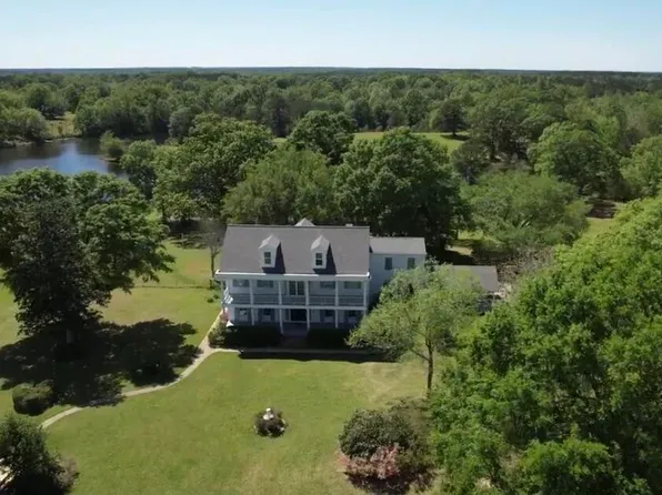 76 Dream Hill Dr, Poplarville, MS 39470