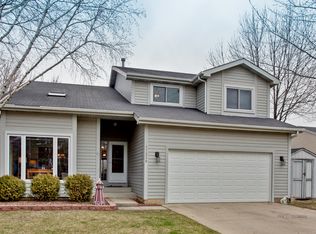 17220 W Huntington Cir, Grayslake, IL 60030