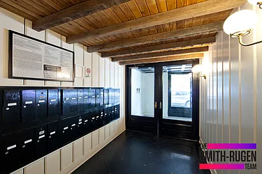 Rented by R New York