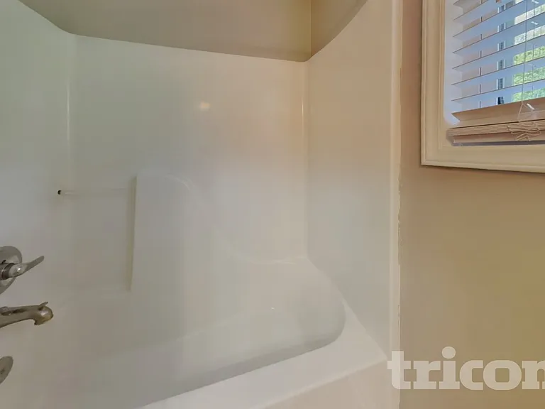 5708 Green Apple Dr — Photo 17