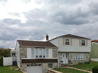 822 Regina St, Philadelphia, PA 19116