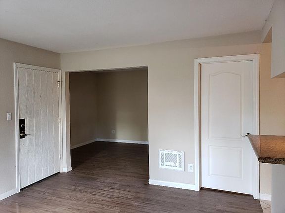 5th image of 1345 Cabrillo Park Dr APT D7
