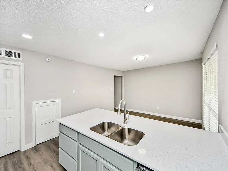 781 Country Place Dr #2021 — Photo 10