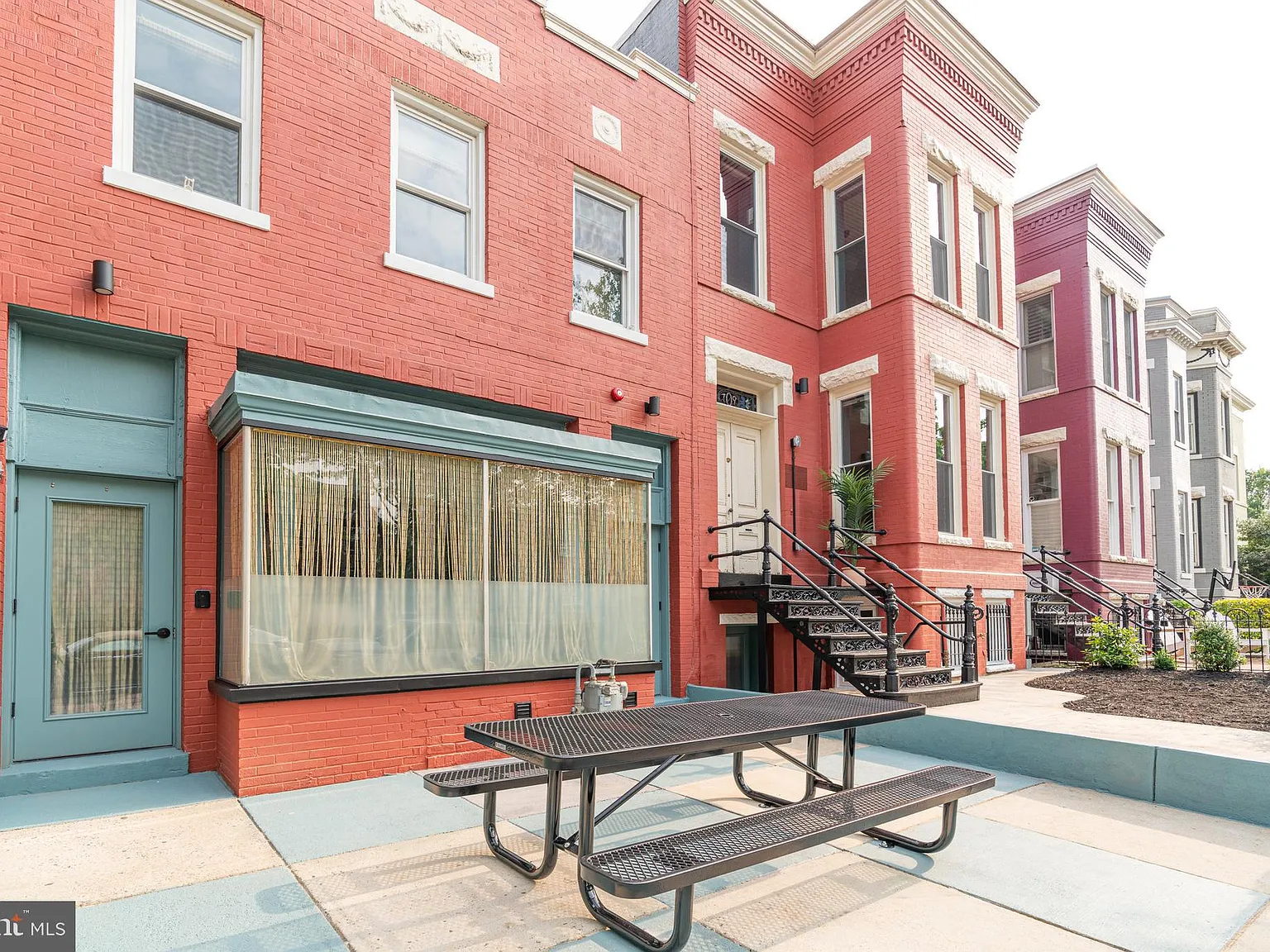 1 bed, 6469 sqft, $1,275 — Photo 3