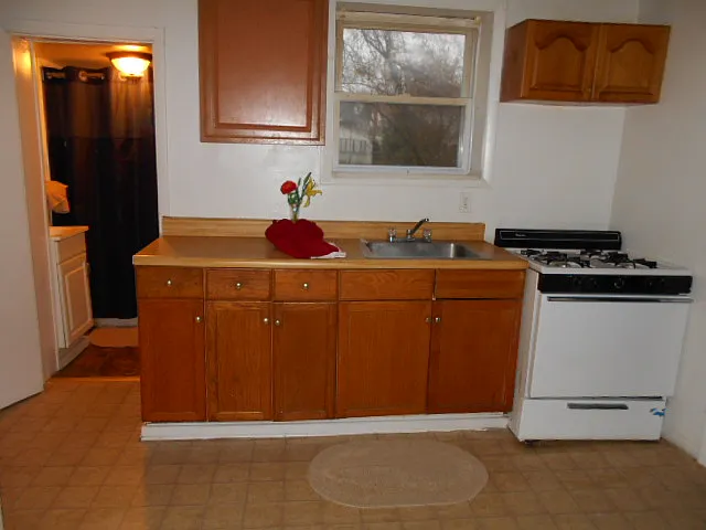 1723-B Hall Ave (2)_11012018